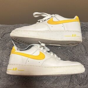 Nike White and Yellow Air Sneakers